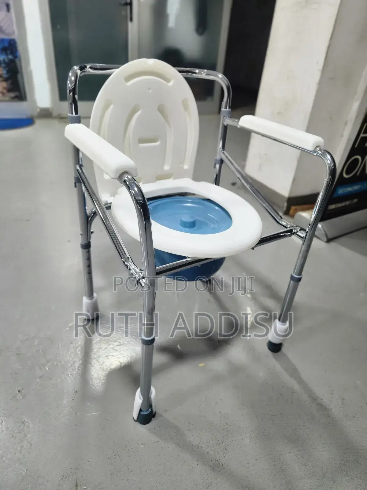 Toilet Commode Chair解釋brand New Medical Commode Chair New