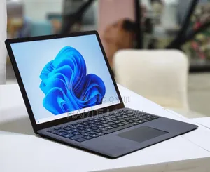 New Laptop Microsoft Surface 16GB Intel Core I7 SSD 512GB