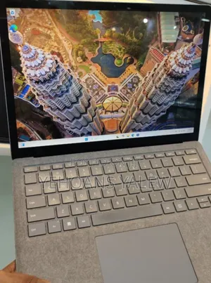 New Laptop Microsoft Surface 16GB Intel Core I7 SSD 512GB