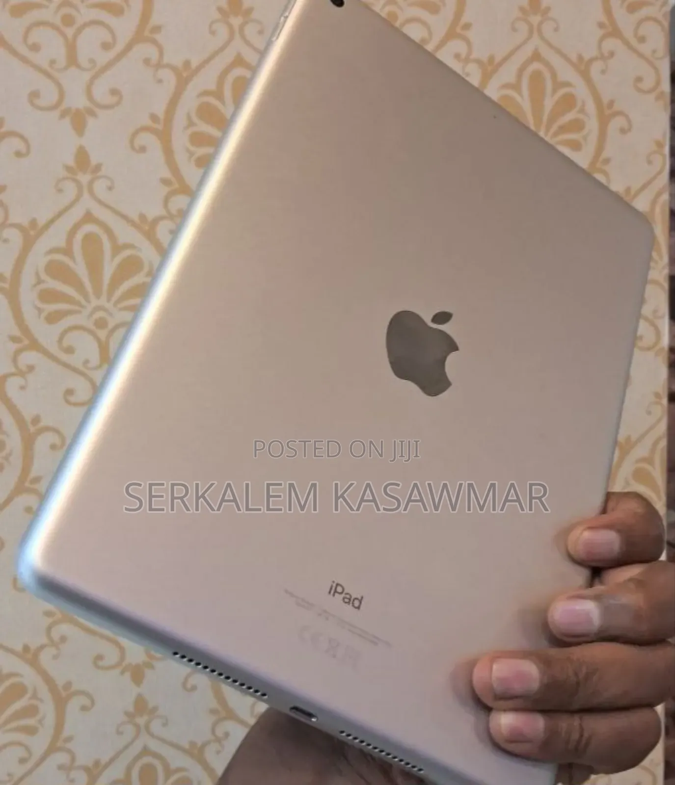 New Apple iPad 9.7 64 GB Silver