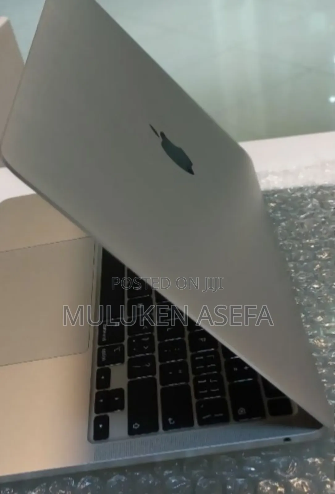 New Laptop Apple MacBook Pro M1 8GB Apple M1 Pro SSD 256GB