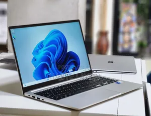 New Laptop Samsung Galaxy Book4 Ultra 8GB Intel Core I5 SSD 512GB