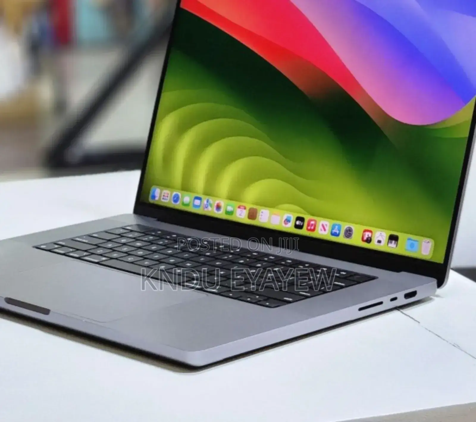 New Laptop Apple MacBook Air 2020 M1 16GB Apple M2 SSD 1T