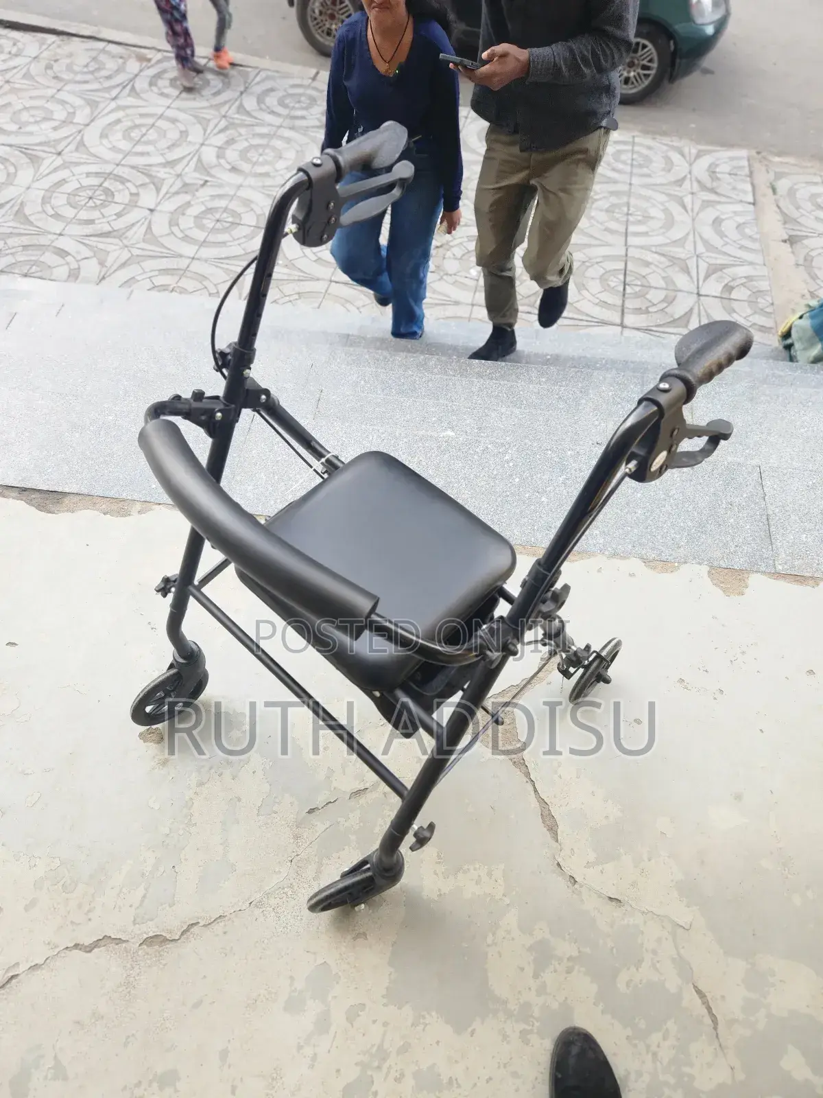 Foldable Walker頁將walker胺片medical Walker姍為folded Walker New