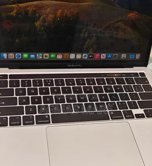 New Laptop Apple MacBook Pro M1 8GB Apple M1 SSD 256GB