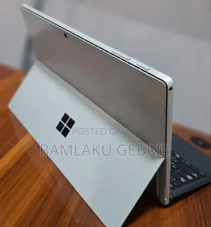 Photo - New Laptop Microsoft Surface Pro 7 8GB Intel Core I5 SSD 128GB
