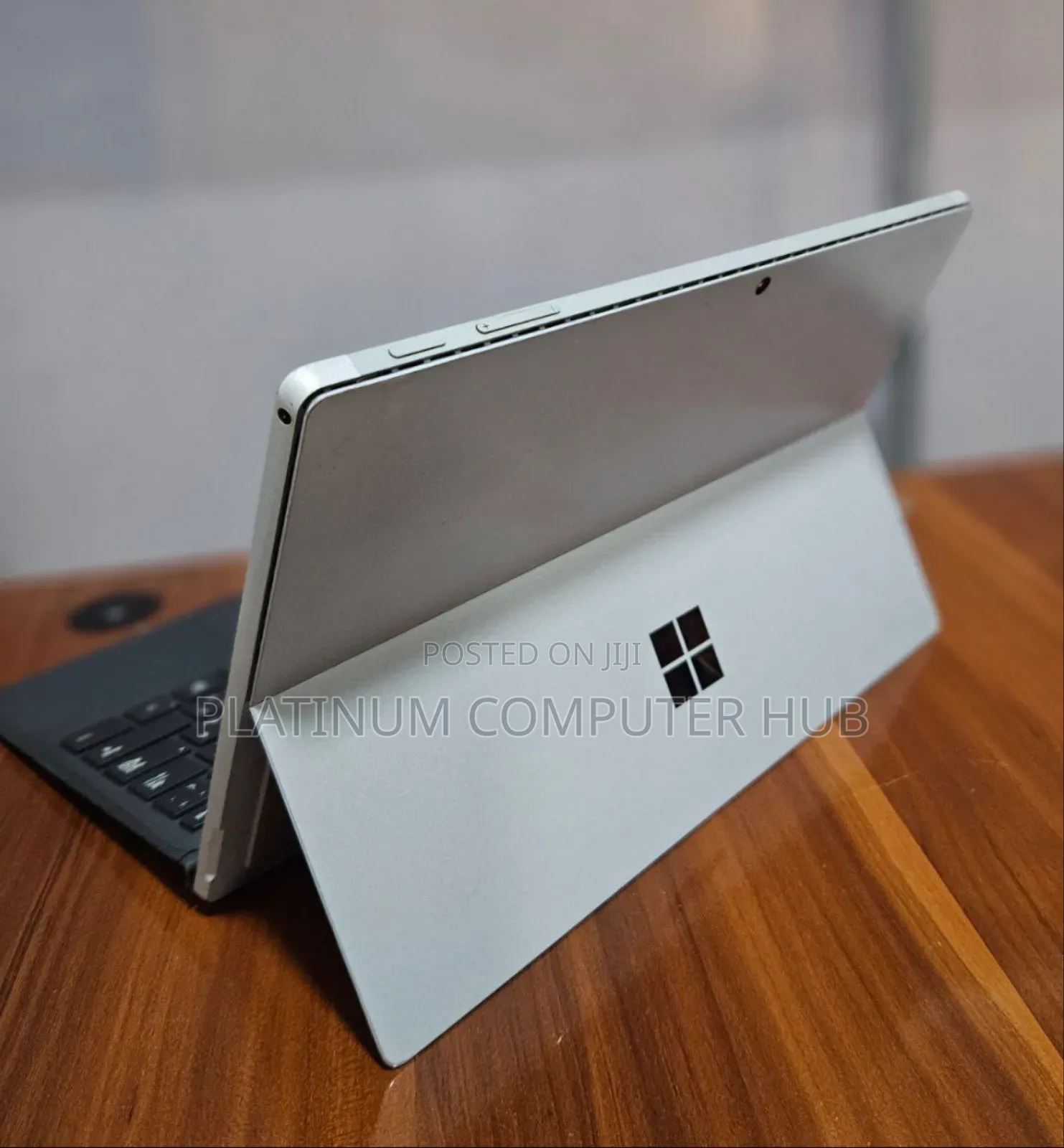 New Laptop Microsoft Surface Pro 7 8GB Intel Core I5 SSD 128GB