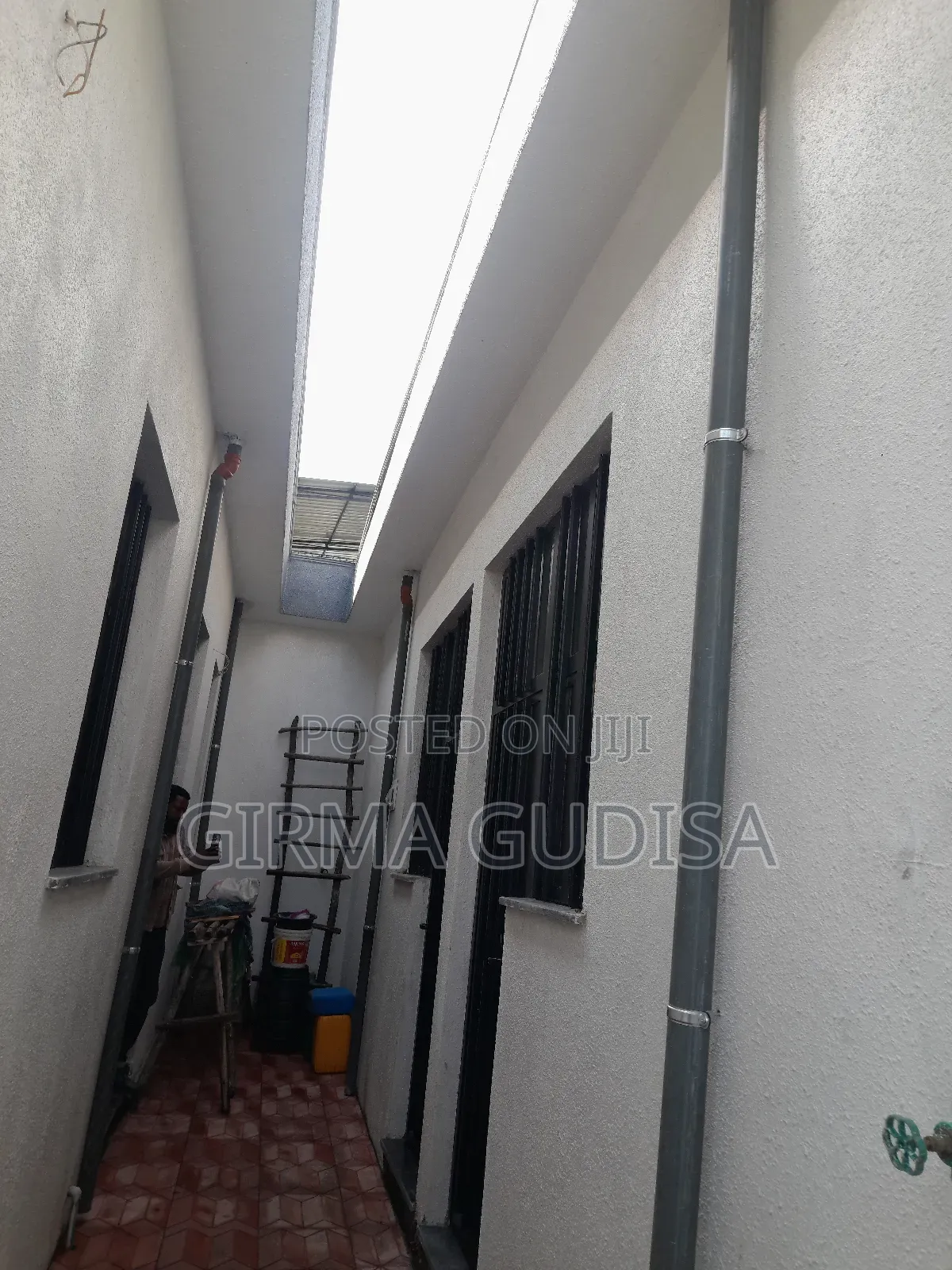 Furnished 5bdrm Villa in ጣፎ አካባቢ, Oromia-Finfinne for sale