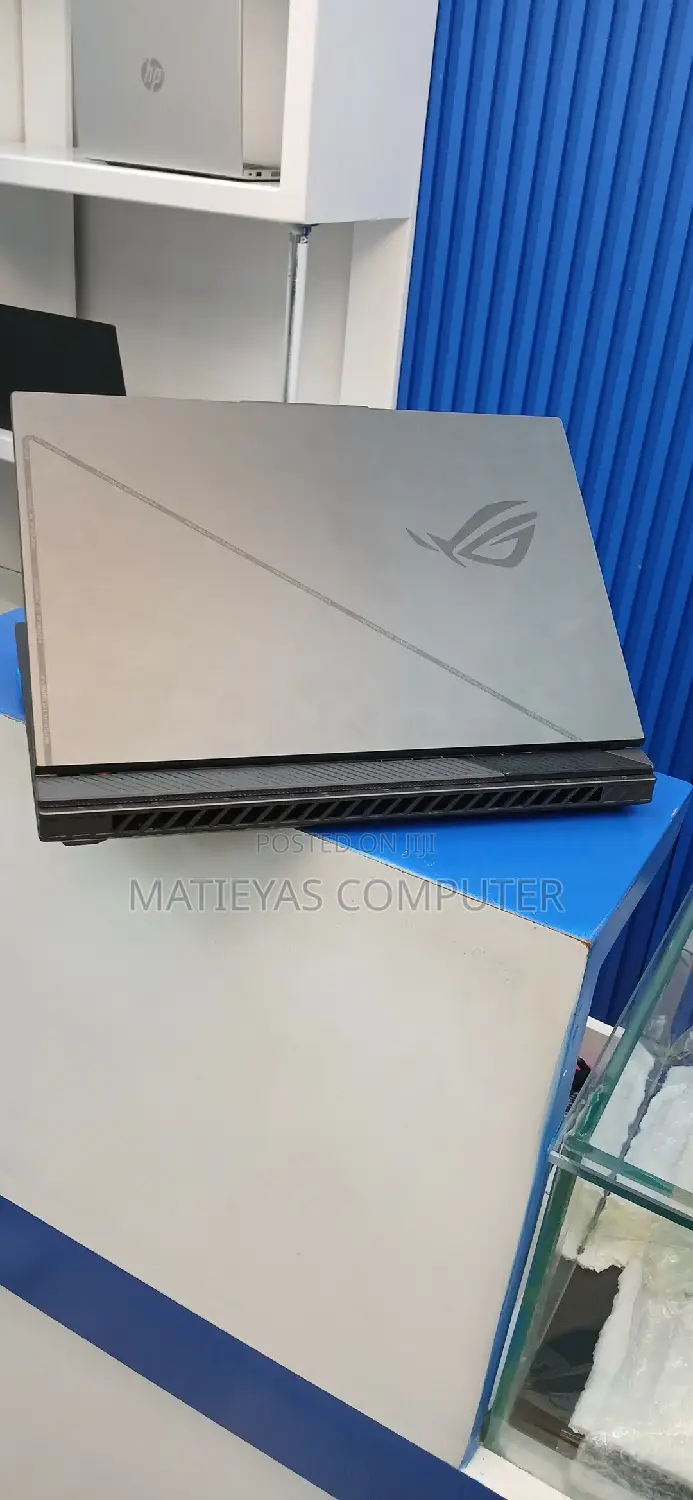 New Laptop Asus ROG Strix G15 16GB Intel Core I7 SSD 1T