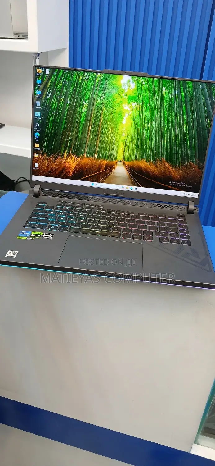 New Laptop Asus ROG Strix G15 16GB Intel Core I7 SSD 1T