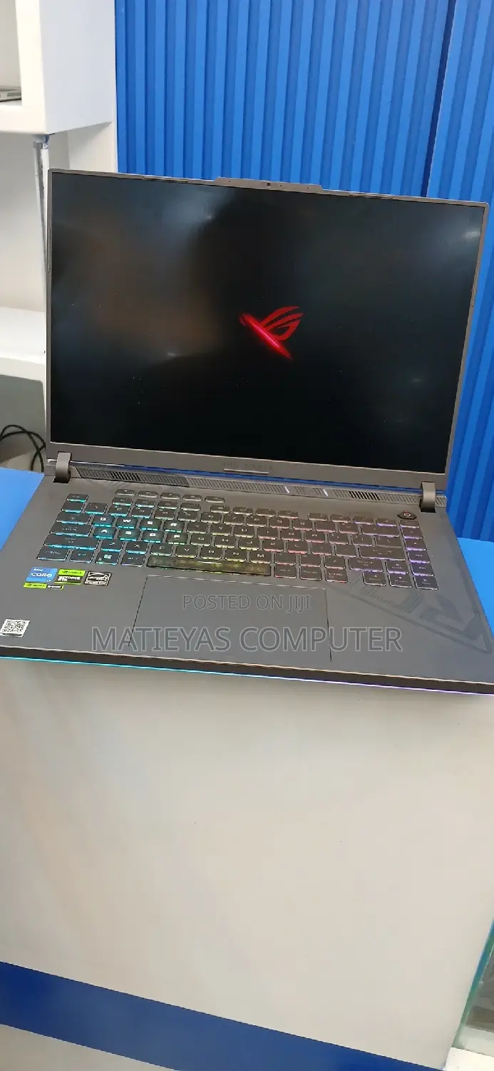 New Laptop Asus ROG Strix G15 16GB Intel Core I7 SSD 1T