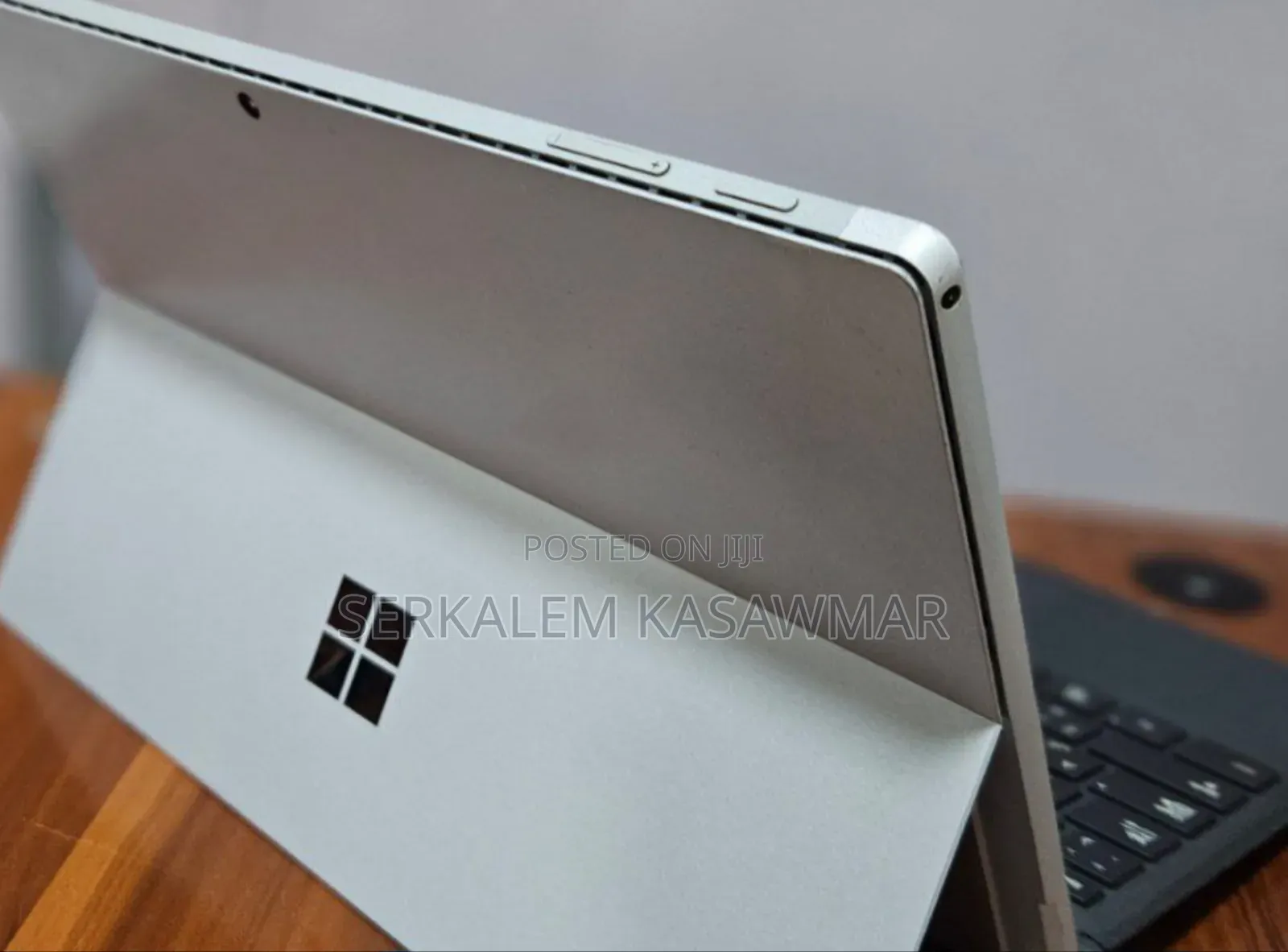 New Laptop Microsoft Surface Pro 7 8GB Intel Core I5 SSD 128GB