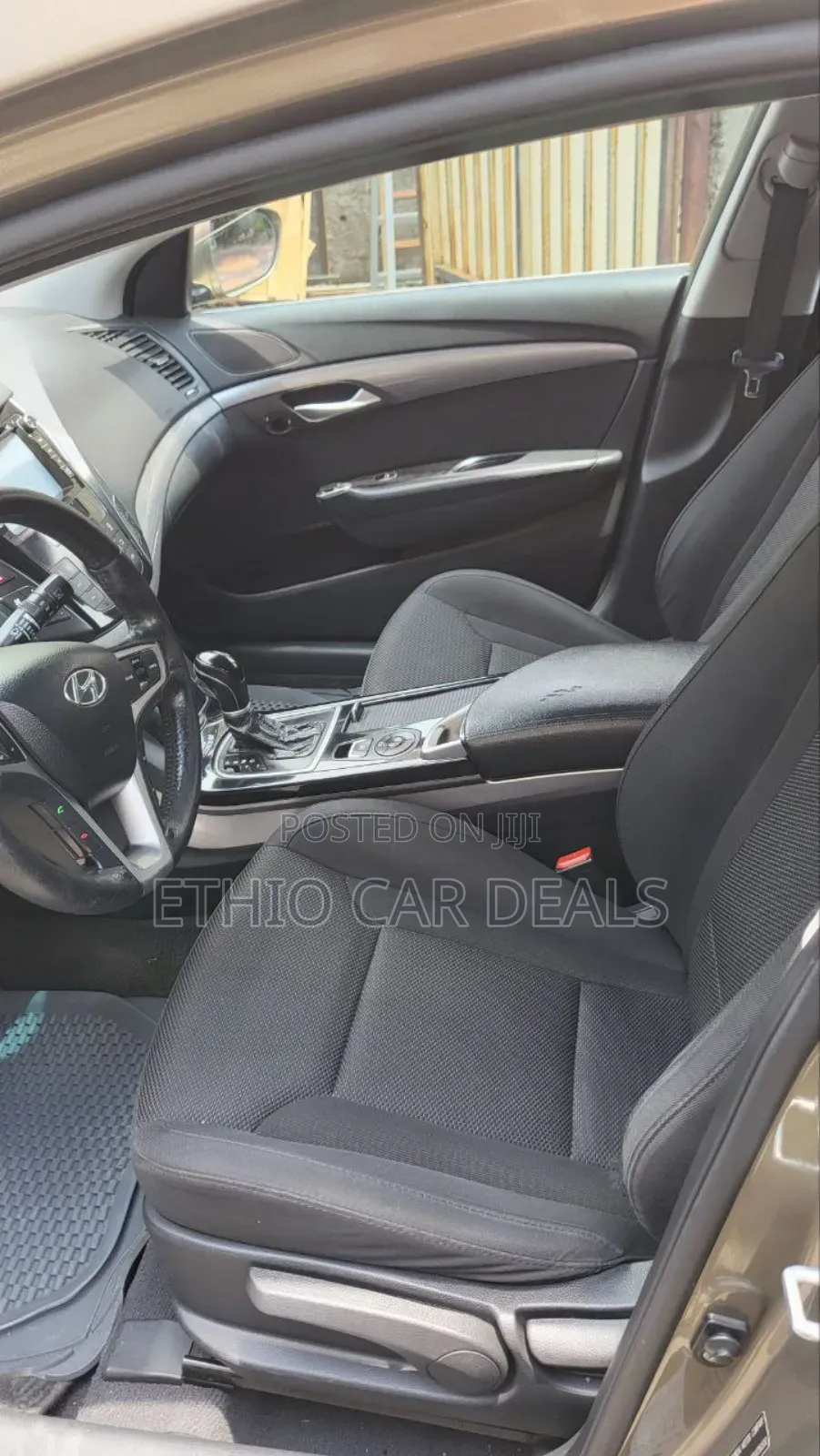 Hyundai i40 2013 Gold