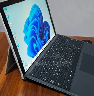 New Laptop Microsoft Surface Pro 7 8GB Intel Core I5 SSD 128GB
