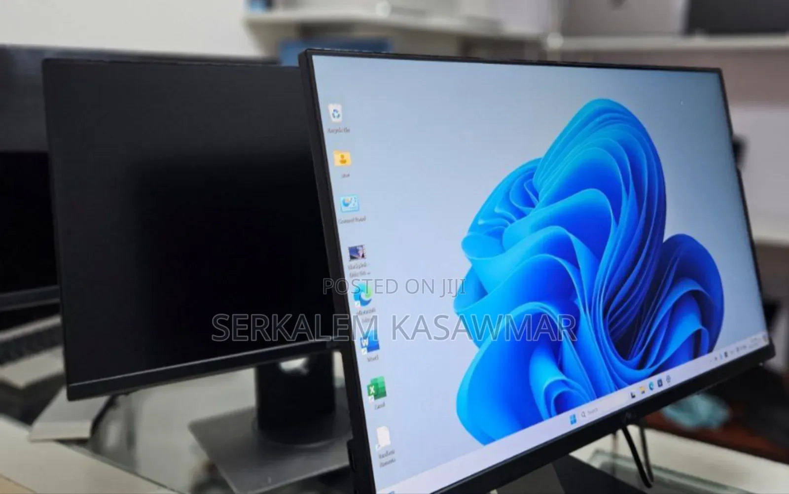 New Arrival Dell 24 Inch Monitor Frameless Moni