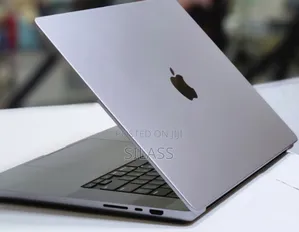 New Laptop Apple MacBook Pro M1 32GB Apple M1 Pro SSD 512GB