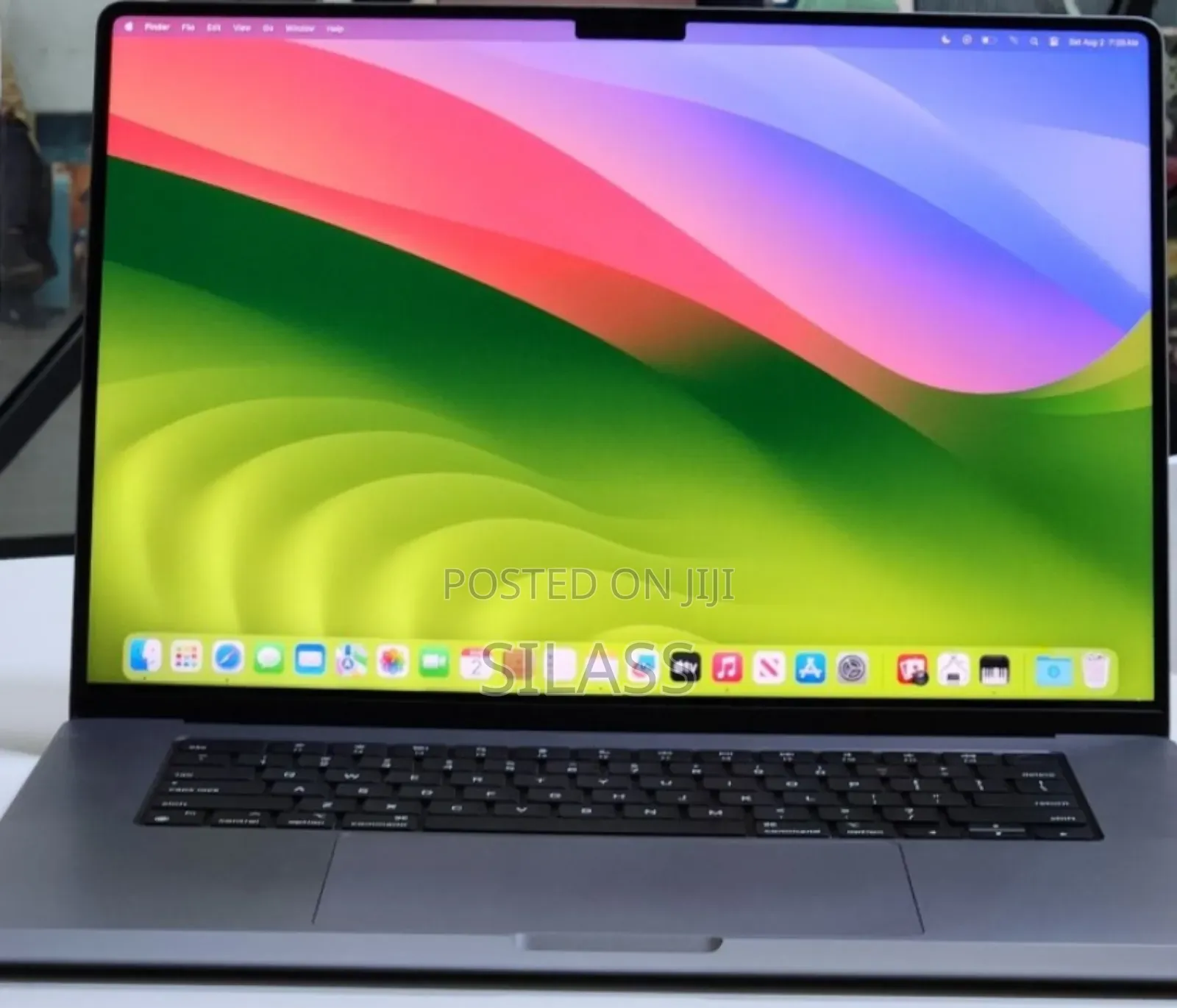 New Laptop Apple MacBook Pro M1 32GB Apple M1 Pro SSD 512GB