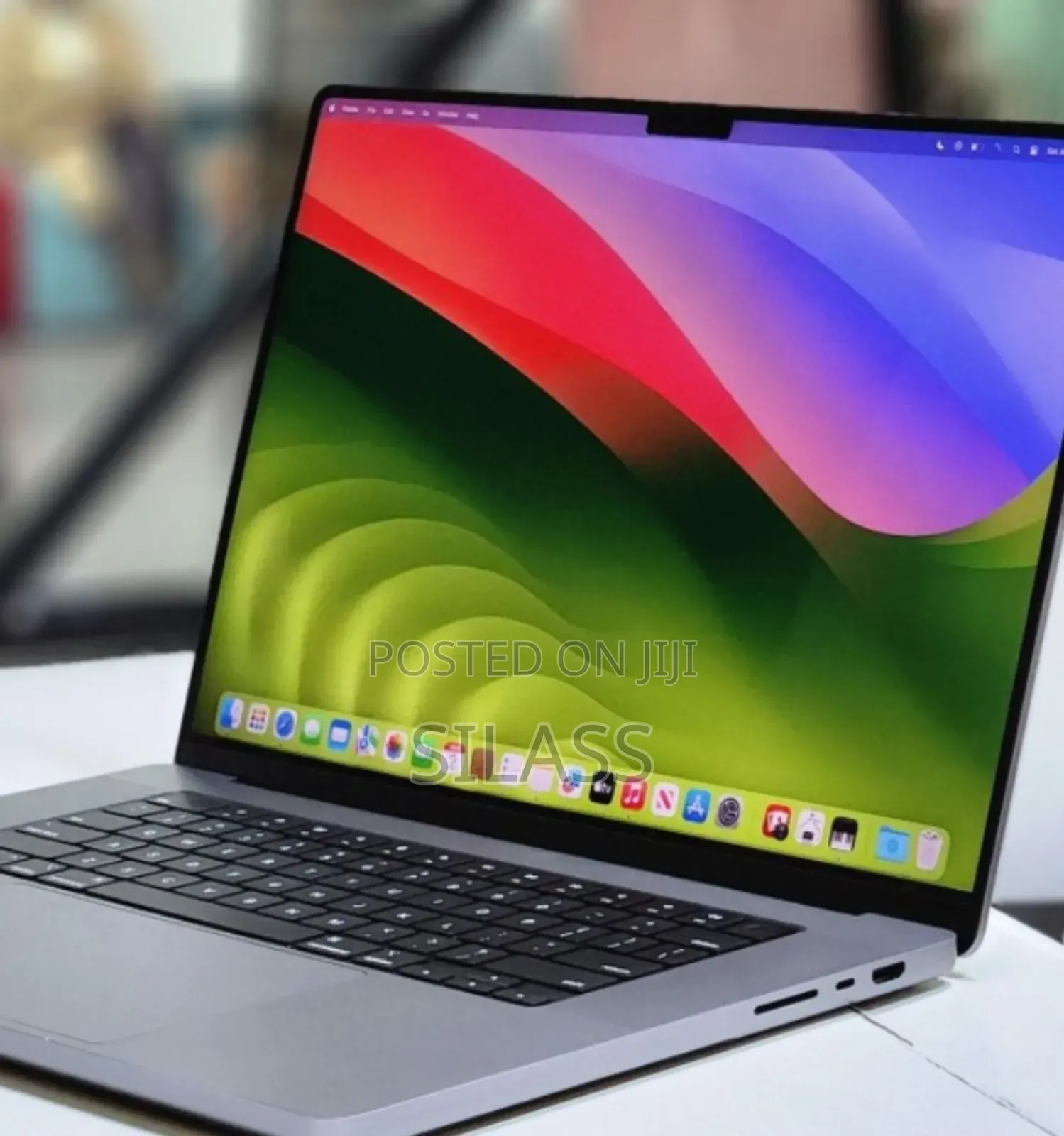 New Laptop Apple MacBook Pro M1 32GB Apple M1 Pro SSD 512GB