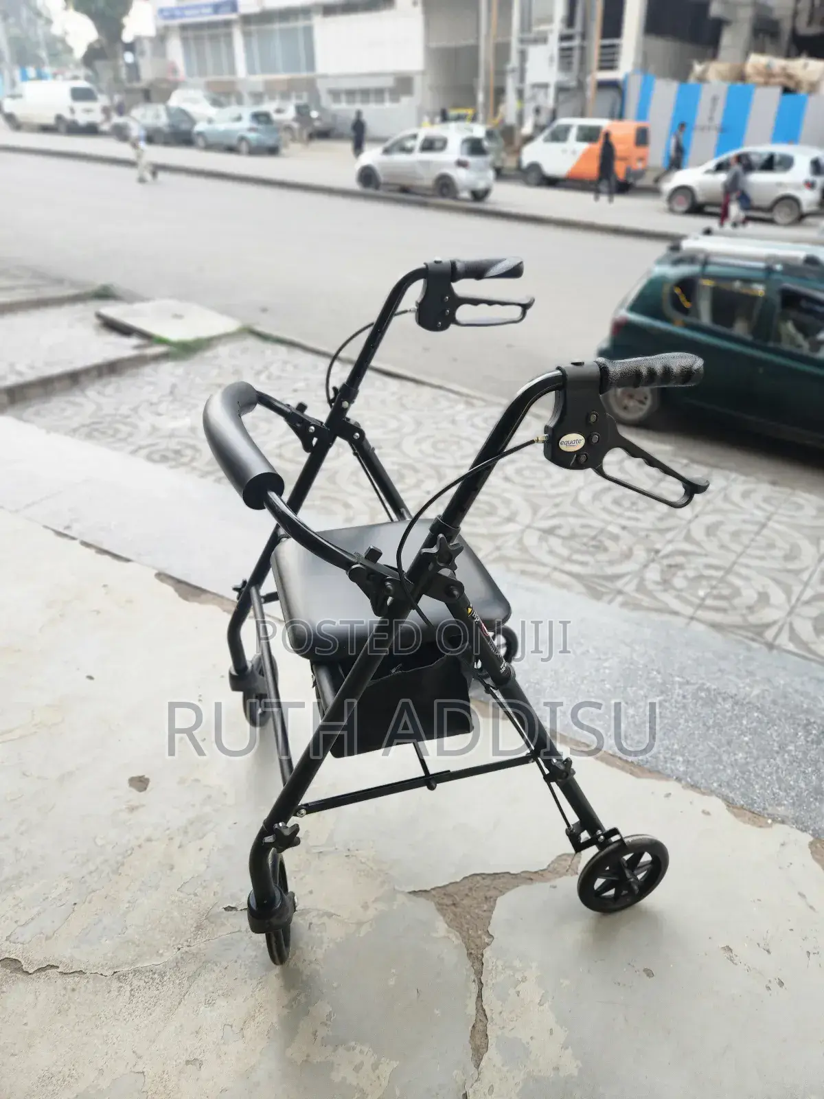 With Frane Medical Walker塊錢foldable Walker圾你walker European