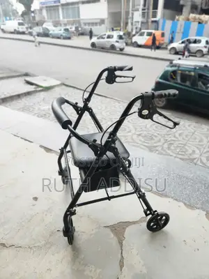 With Frane Medical Walker塊錢foldable Walker圾你walker European