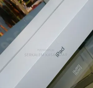 New Apple iPad 10.2 (2019) 128 GB Silver