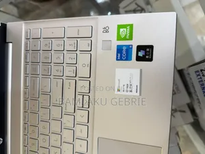 New Laptop HP Pavilion DM1 16GB Intel Core I5 SSD 512GB