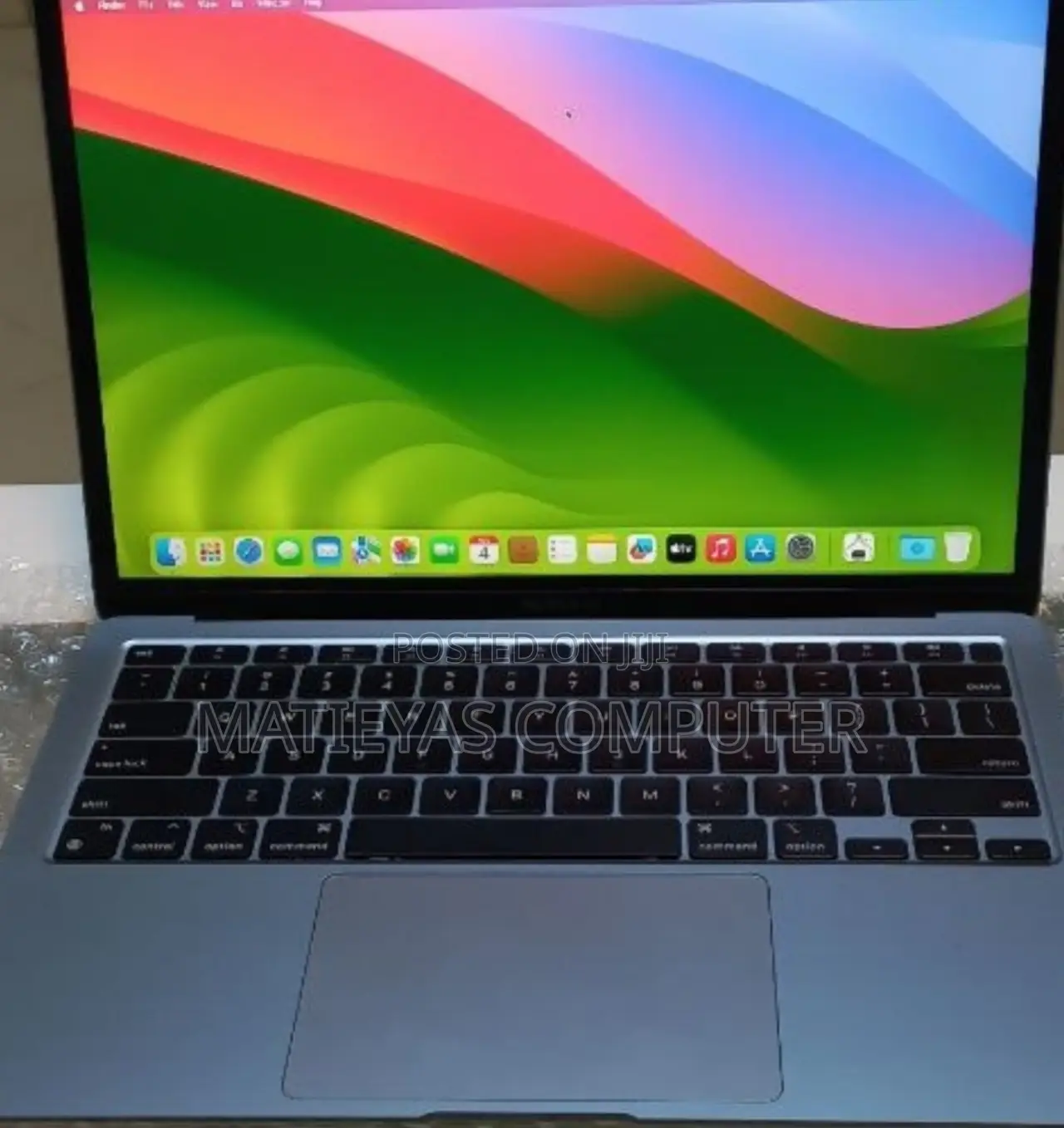 New Laptop Apple MacBook Air 2020 M1 8GB Apple M1 SSD 256GB