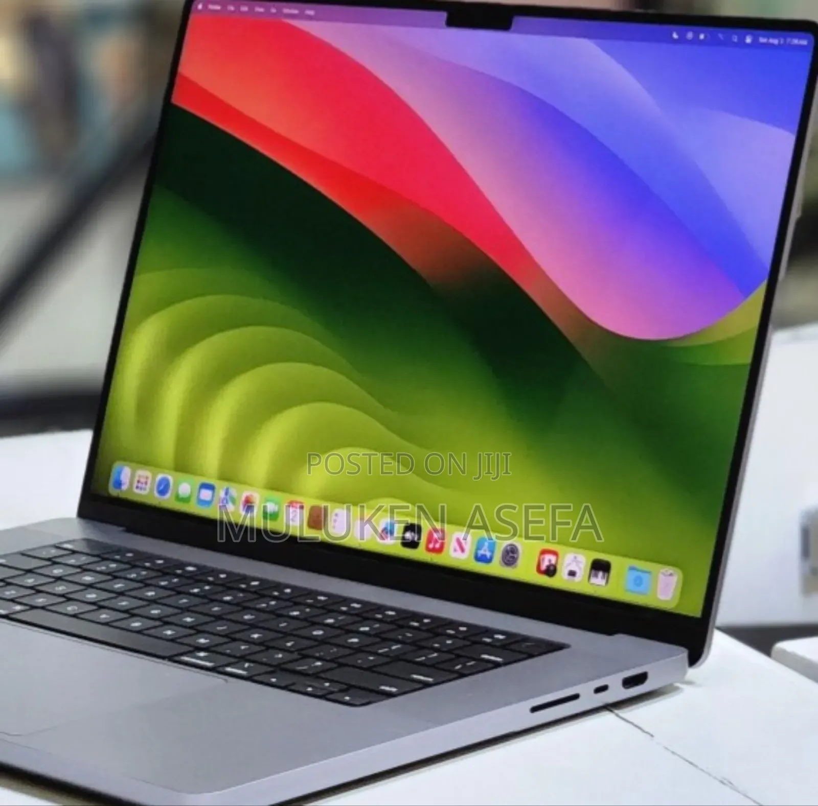 New Laptop Apple MacBook Pro 2021 M1 16GB Apple M1 Pro SSD 1T