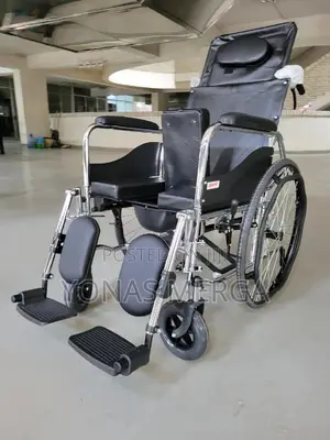 Toilet//With Comfort Wheelchair统八wheelchair/Wheelchair፩፩ዊልቼር