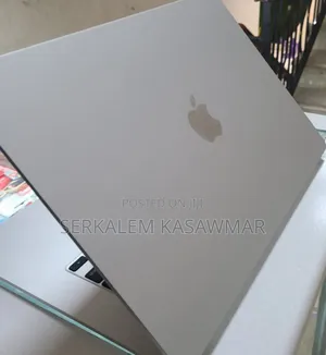 New Laptop Apple MacBook Air 2022 M2 8GB Apple M2 SSD 256GB