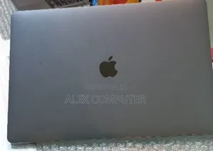 New Laptop Apple MacBook Pro 2016 16GB Intel Core I7 SSD 512GB