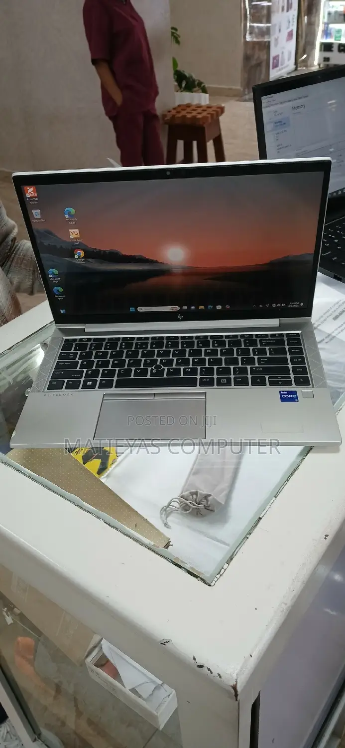 New Laptop HP EliteBook 840 16GB Intel Core I7 SSD 1T