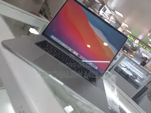 New Laptop Apple MacBook Pro 2019 16GB Intel Core I7 SSD 512GB