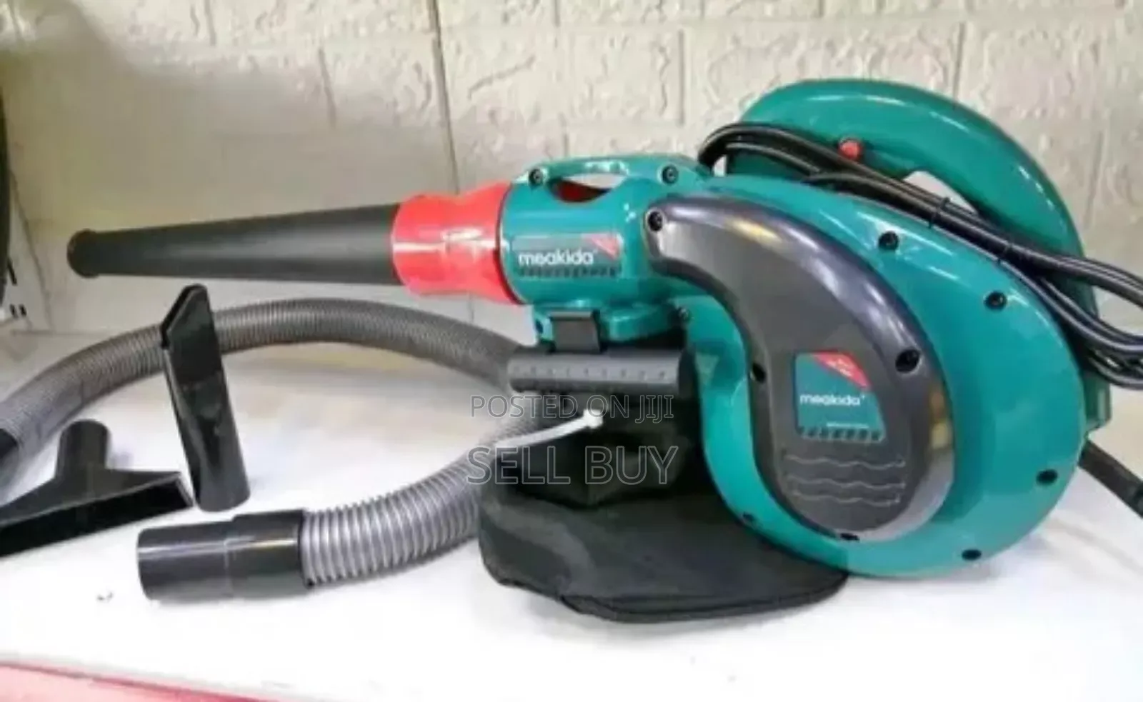 Meakida Blower and Sucker