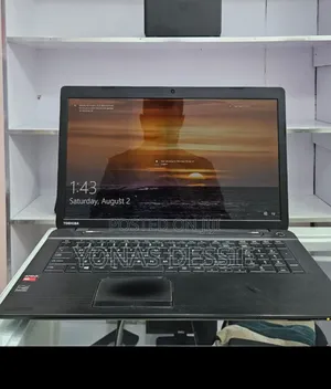 Photo - Laptop Toshiba 4GB AMD A6 HDD 700GB