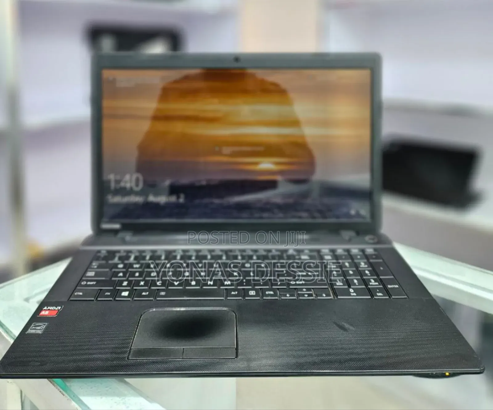 Laptop Toshiba 4GB AMD A6 HDD 700GB