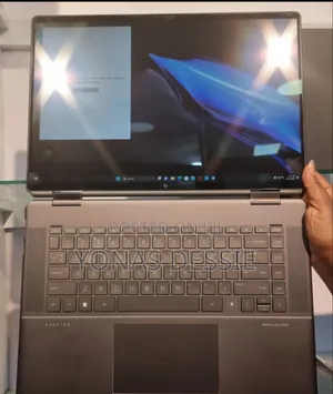 New Laptop HP Spectre 16GB Intel Core i7 SSD 1T