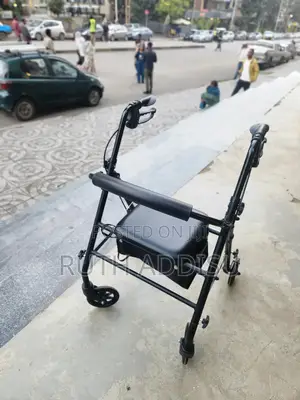 Foldable Walker廮了heigh Quality European Standard Walker