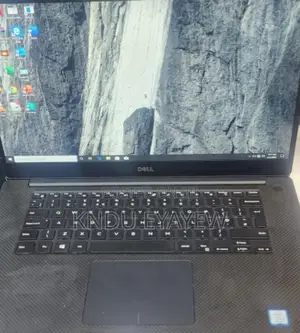 Photo - New Laptop Dell XPS 15 16GB Intel Core I5 SSD 512GB