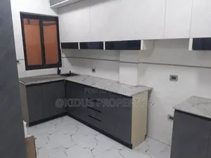 7bdrm House in Nasswe Real State, Nifas Silk-Lafto for rent