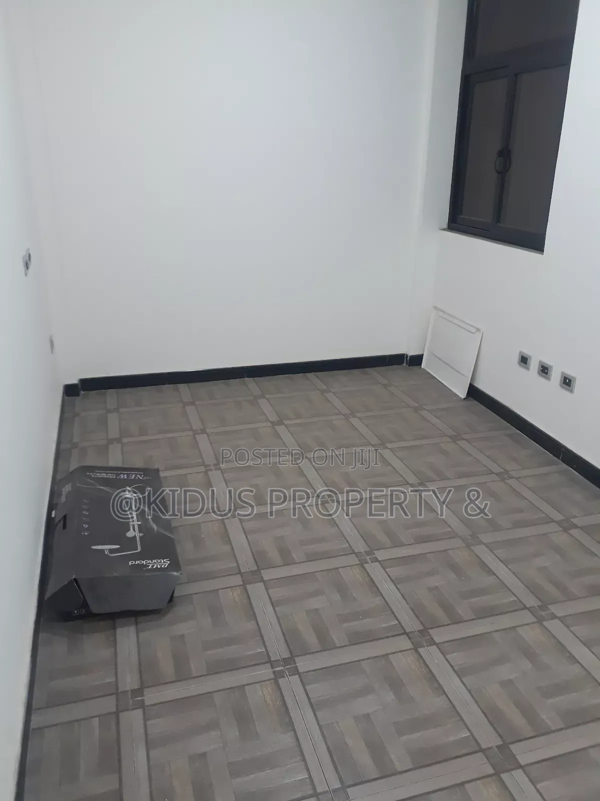 7bdrm House in Nasswe Real State, Nifas Silk-Lafto for rent