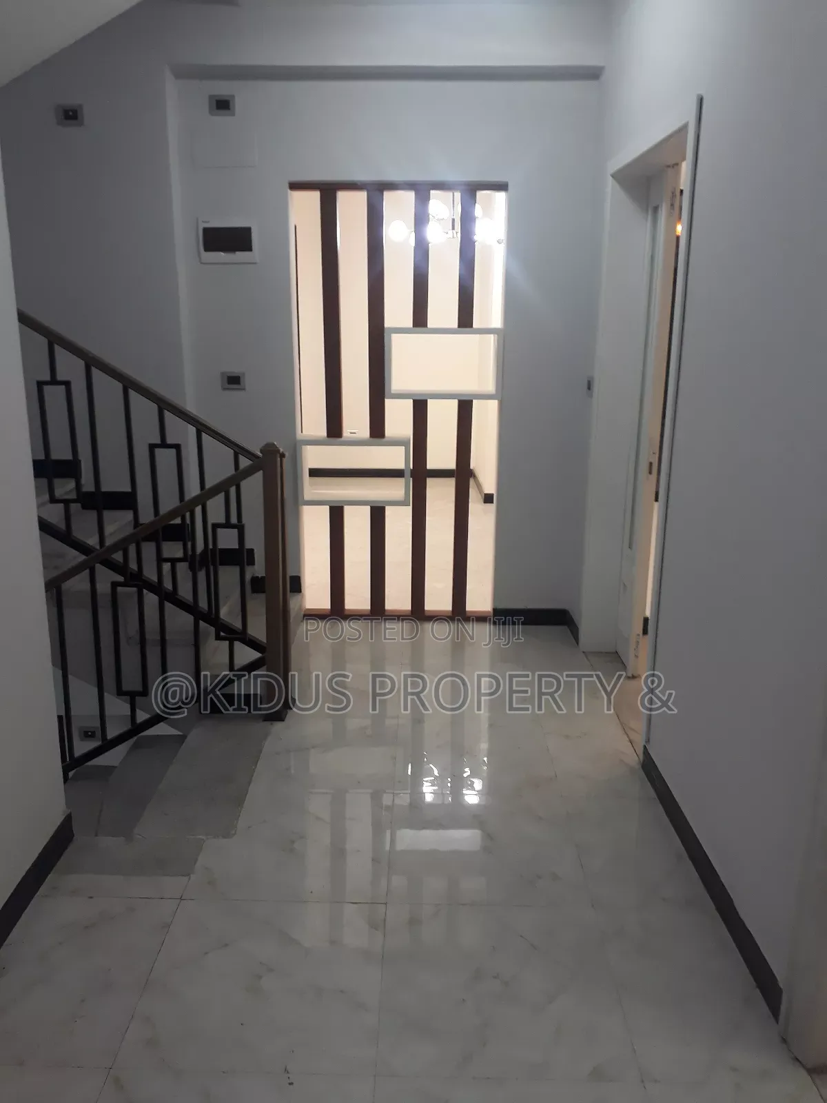 7bdrm House in Nasswe Real State, Nifas Silk-Lafto for rent