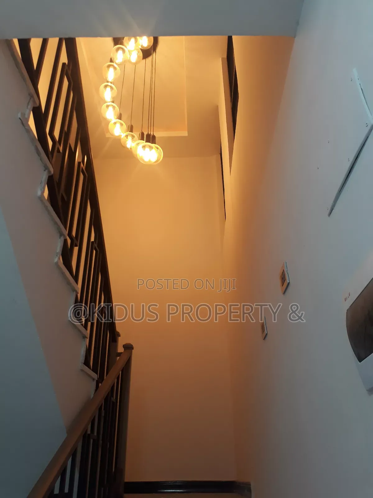 7bdrm House in Nasswe Real State, Nifas Silk-Lafto for rent