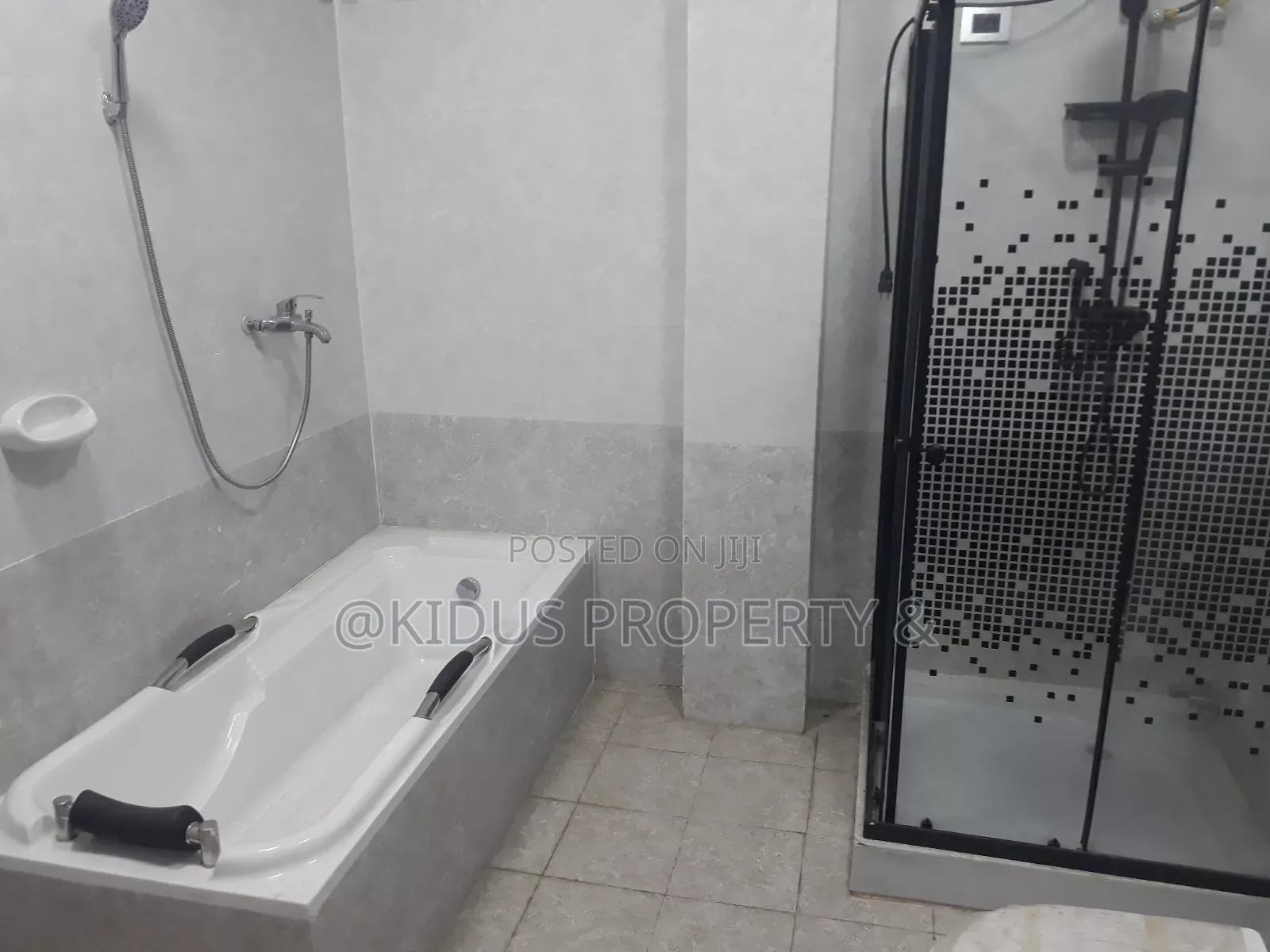 7bdrm House in Nasswe Real State, Nifas Silk-Lafto for rent