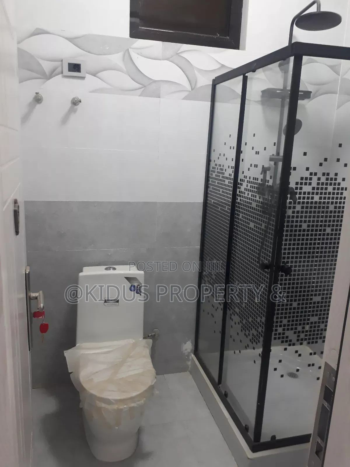 7bdrm House in Nasswe Real State, Nifas Silk-Lafto for rent