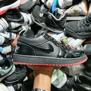 Air Jordan 1 One Low