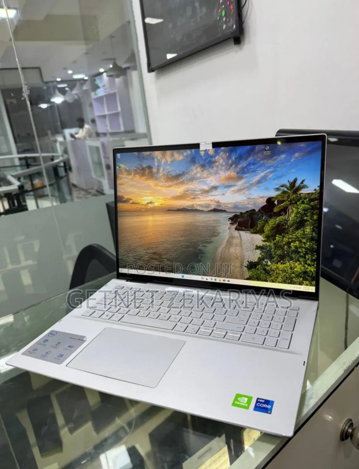 New Laptop Dell Inspiron 7306 16GB Intel Core I7 SSD 512GB