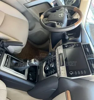 Toyota Land Cruiser Prado 2023 Gray