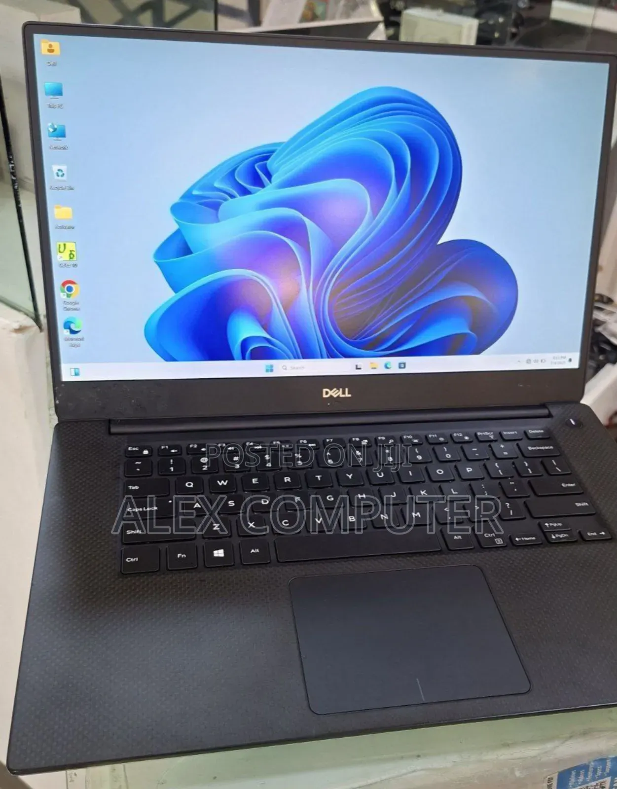 New Laptop Dell Precision 5540 16GB Intel Core I7 SSD 512GB