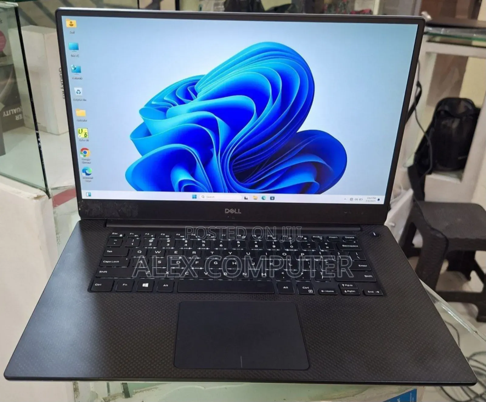 New Laptop Dell Precision 5540 16GB Intel Core I7 SSD 512GB